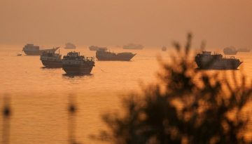 Έλλειψη δεξαμενόπλοιων και… πεταλίδες, δυσκολεύουν τη μεταφορά πετρελαίου από τον Κόλπο