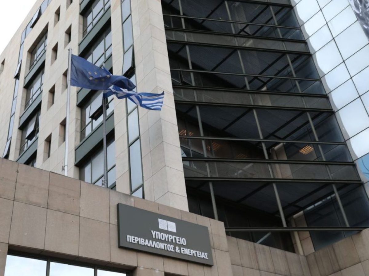 ΥΠΕΝ: Παρατείνονται όλα τα προγράμματα “Εξοικονομώ”