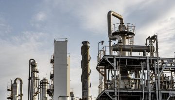 Καύσιμα: Ο πόλεμος των διυλιστηρίων απειλεί με νέο παγκόσμιο άλμα τιμών