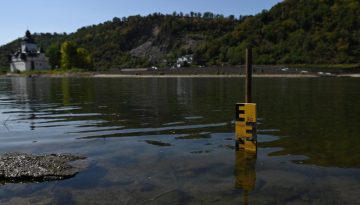 Γερμανία: Η πτώση της στάθμης υδάτων συνεχίζεται – Ο Ρήνος θα κοπεί στα δύο