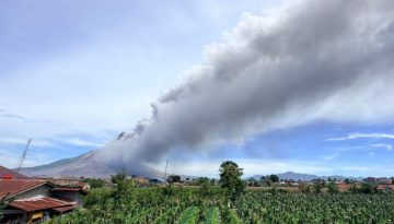 Ινδονησία: Δύο νησιά εμφανίσθηκαν μετά τις εκρήξεις του ηφαιστείου Ανάκ Κρακατάου