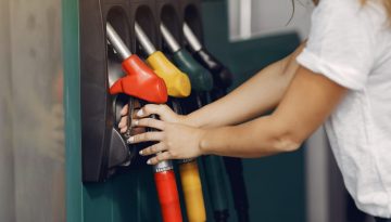 Ο χάρτης των τιμών για πετρέλαιο θέρμανσης, ντίζελ και αμόλυβδη μετά τις επιδοτήσεις, το στοίχημα στην αντλία